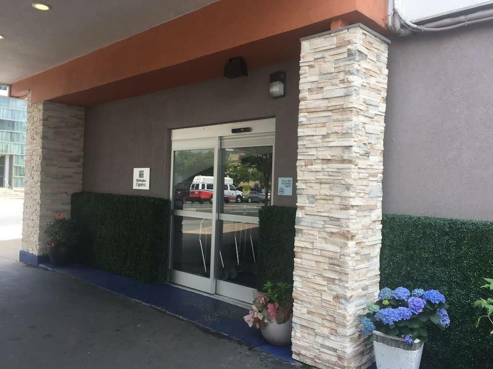 华盛顿特区银泉智选假日酒店 外观 照片